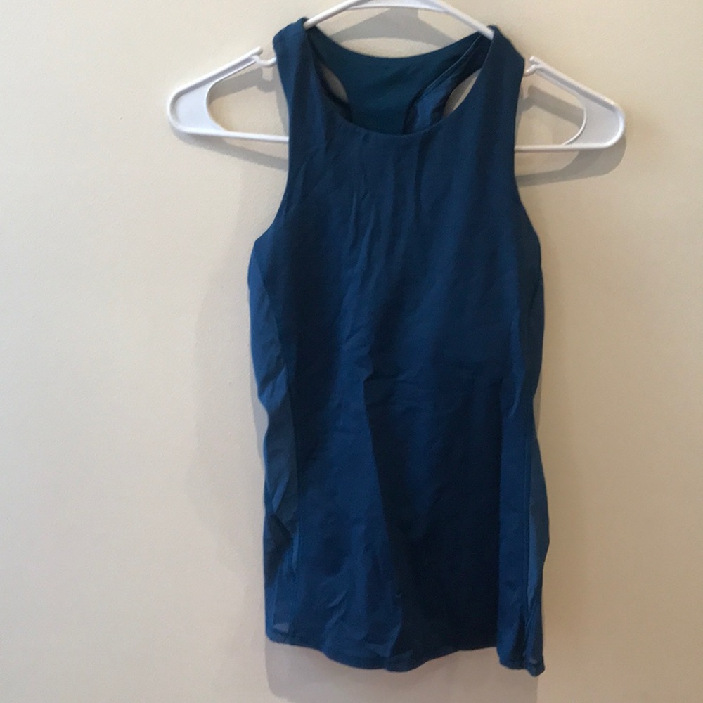 Lululemon athletic top